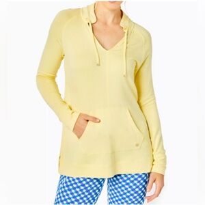 Lilly Pulitzer Luxletic Cassi Popover Top in Watch Hill Yellow Size Small‎